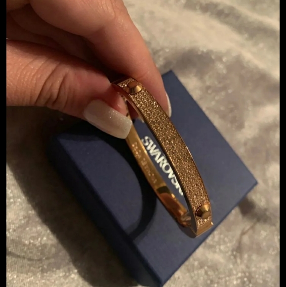 Michael Kors Bracelet - Picture 2 of 2